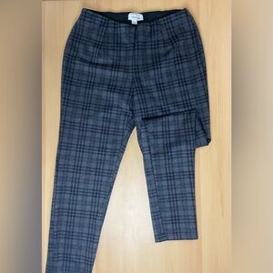 Calvin Klein skinny pants, plaid patter with false pocket on back, size 8